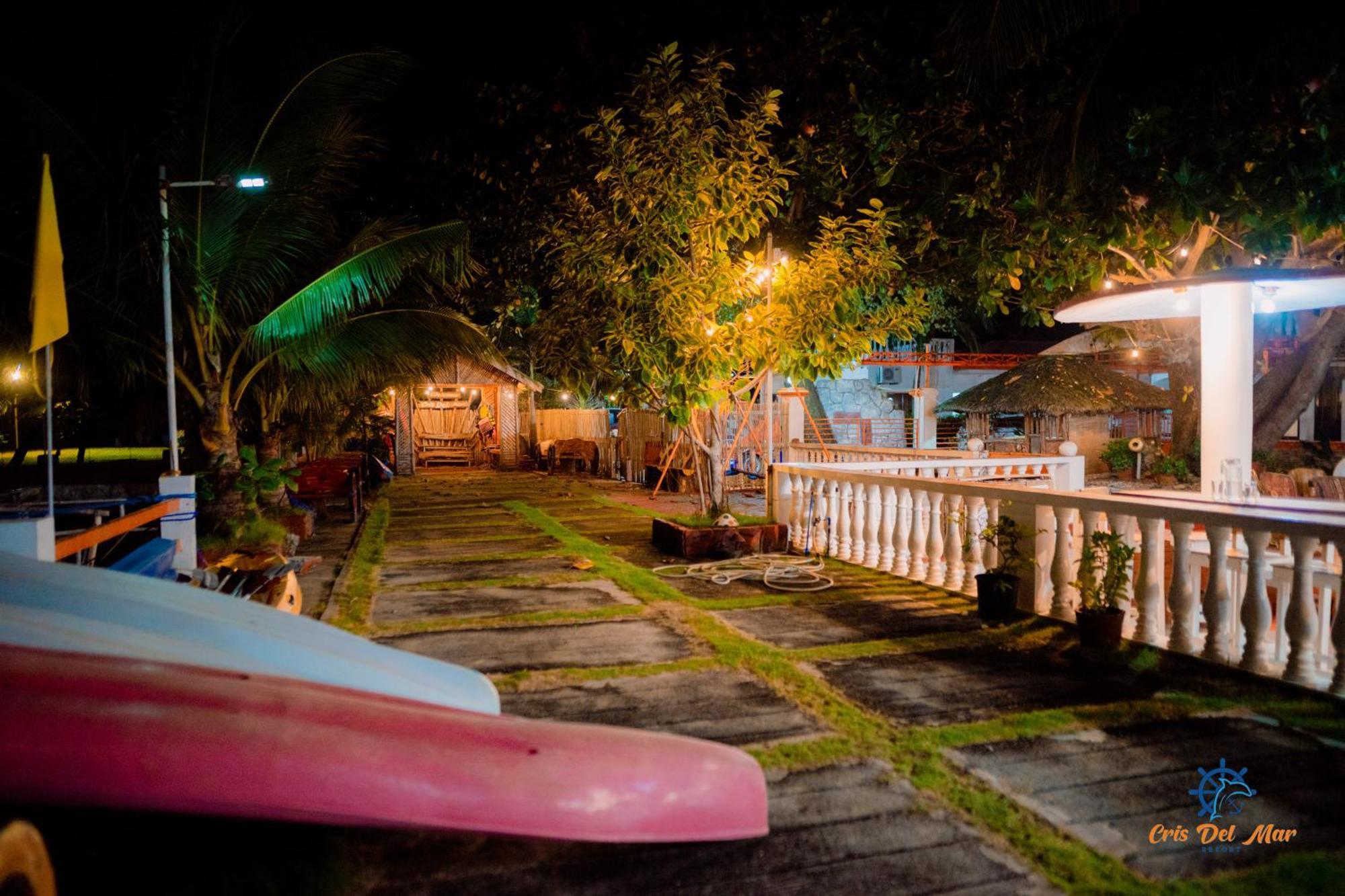 Cris Del Mar Resort Bolinao Екстер'єр фото